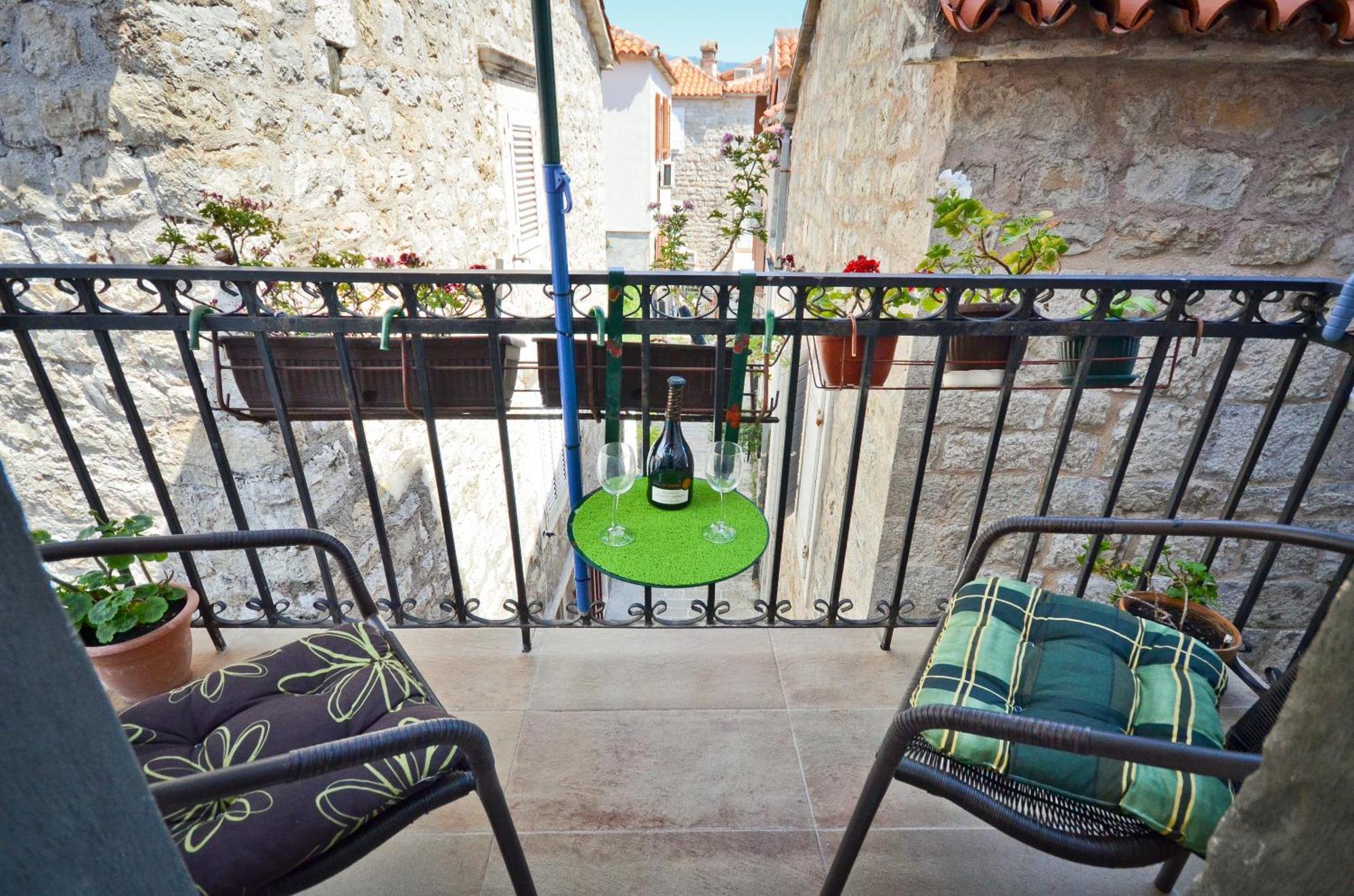 Bell Tower Apartment Budva Exterior foto